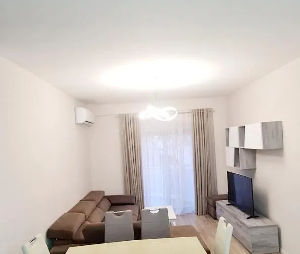 Blue Bay Front Uji Ftohte